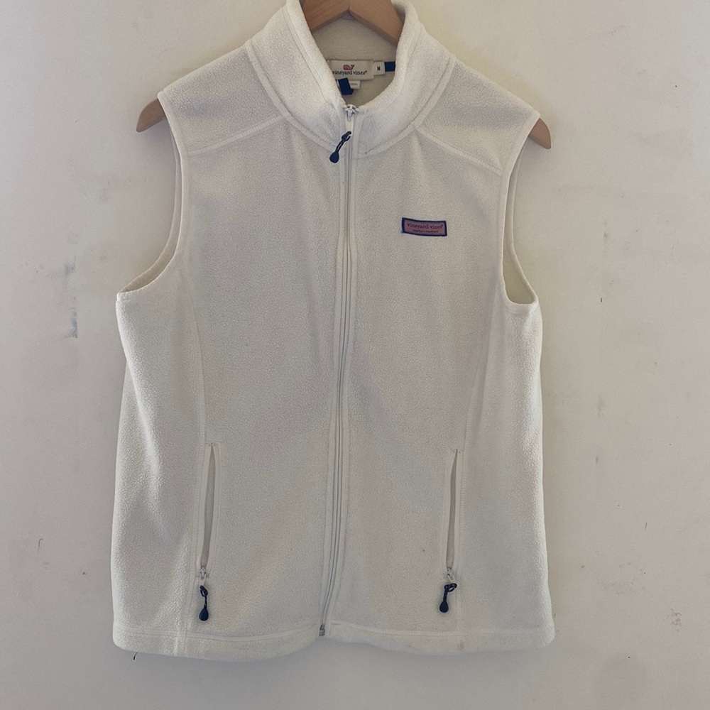 Vineyard vines fleece vest